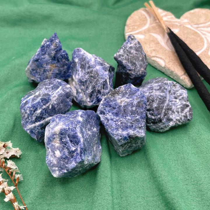 Piedra Sodalita En Bruto 100 Gramos