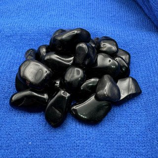 Piedra Onix Negro Rolado 100 Gramos
