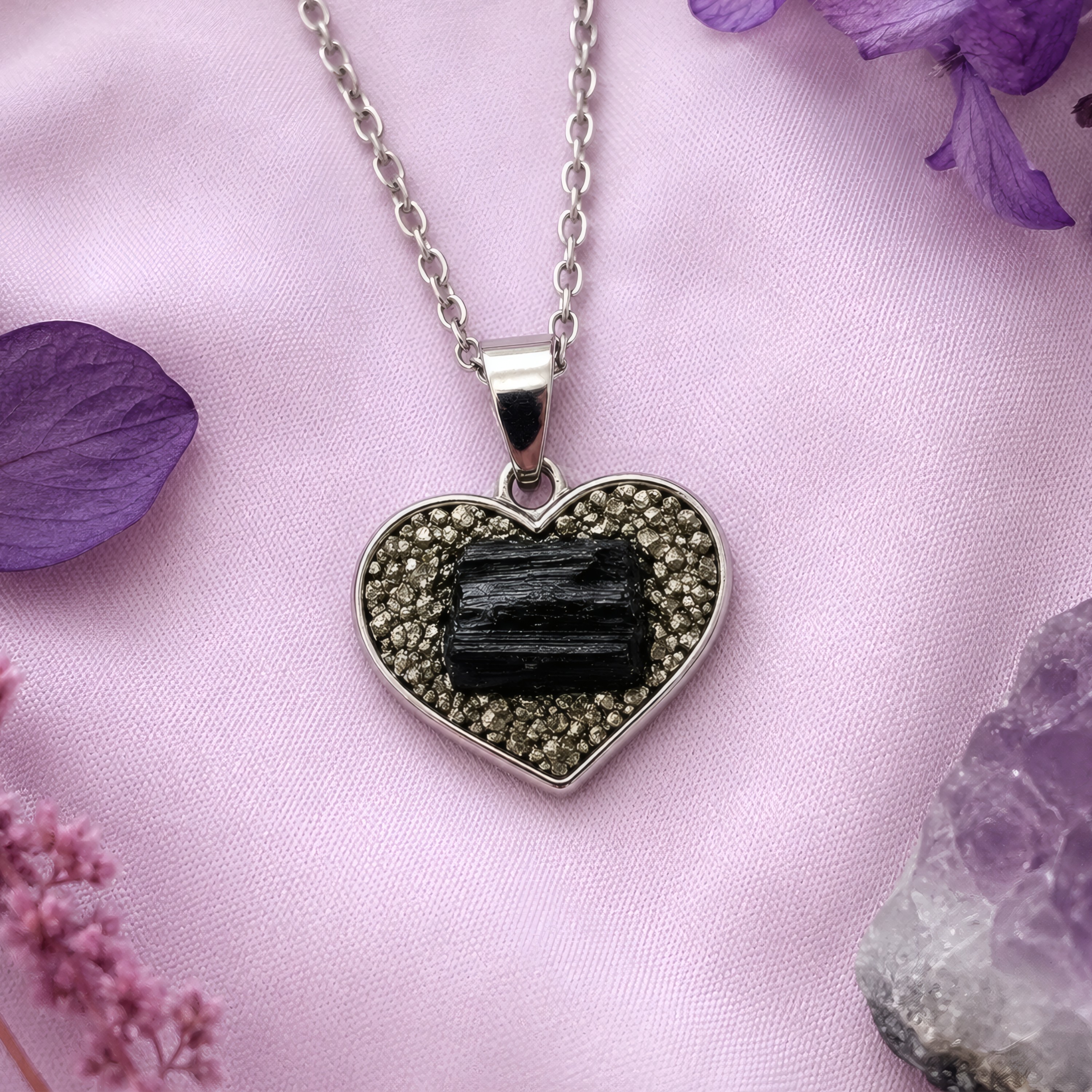Collar Corazón De Fuerza Turmalina Negra Pirita