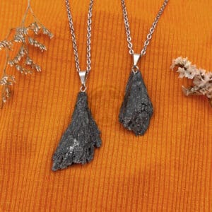 Dije Cianita Negra Escoba De Bruja