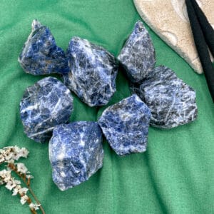 Piedra Sodalita En Bruto 100 Gramos