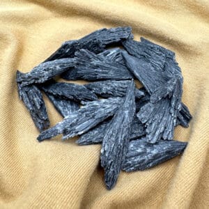 Piedra Cianita Negra Escoba De Bruja 100 Gramos