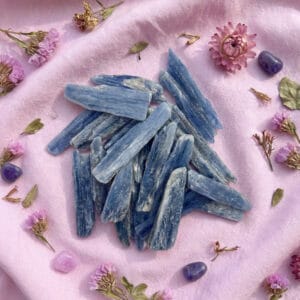 Piedra Cianita Azul En Bruto 100 Gramos